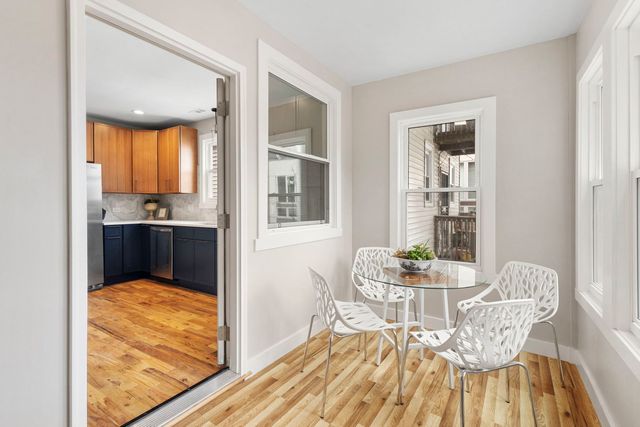 6129 N Ravenswood Avenue, Chicago, IL 60660