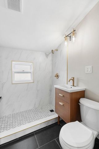 6129 N Ravenswood Avenue, Chicago, IL 60660