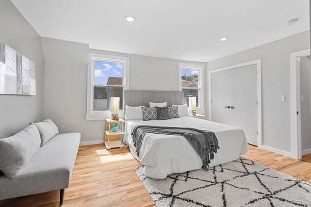 6129 N Ravenswood Avenue, Chicago, IL 60660