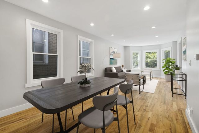 6129 N Ravenswood Avenue, Chicago, IL 60660