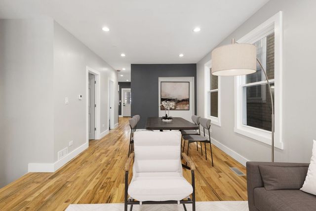 6129 N Ravenswood Avenue, Chicago, IL 60660