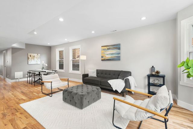 6129 N Ravenswood Avenue, Chicago, IL 60660