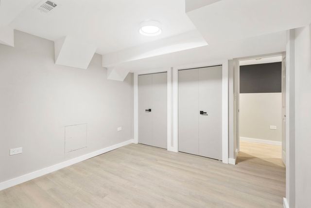 6129 N Ravenswood Avenue, Chicago, IL 60660