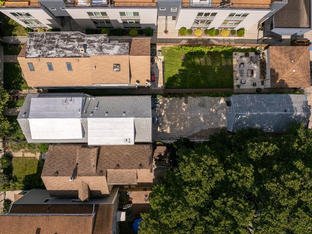 6129 N Ravenswood Avenue, Chicago, IL 60660