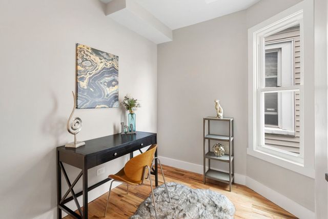 6129 N Ravenswood Avenue, Chicago, IL 60660