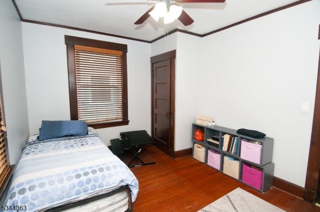 881 Colonia Rd, Elizabeth City, NJ 07208