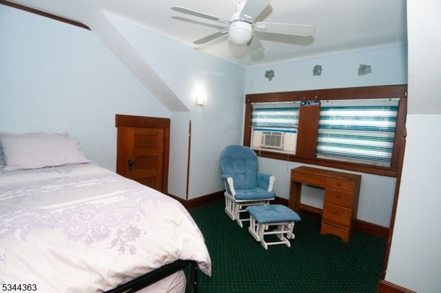 881 Colonia Rd, Elizabeth City, NJ 07208