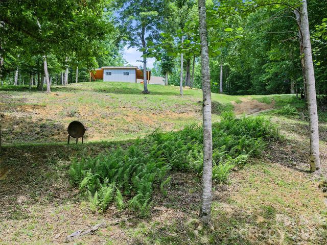 109 Tall Timber Lane, Green Mountain, NC 28740
