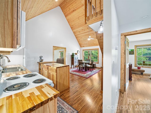 109 Tall Timber Lane, Green Mountain, NC 28740