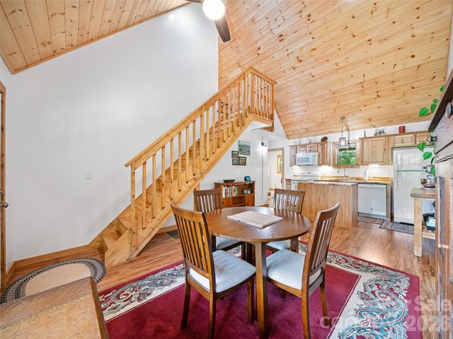 109 Tall Timber Lane, Green Mountain, NC 28740
