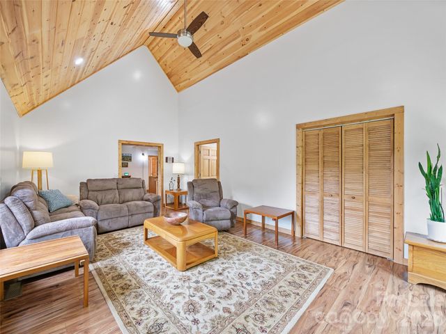 109 Tall Timber Lane, Green Mountain, NC 28740