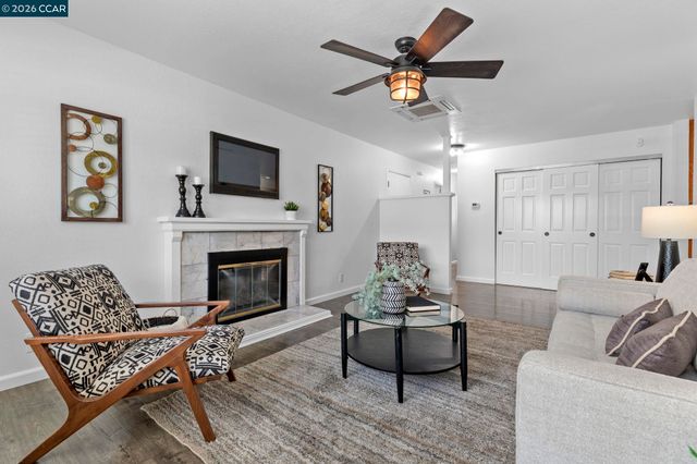 2674 E Olivera Rd, Concord, CA 94519