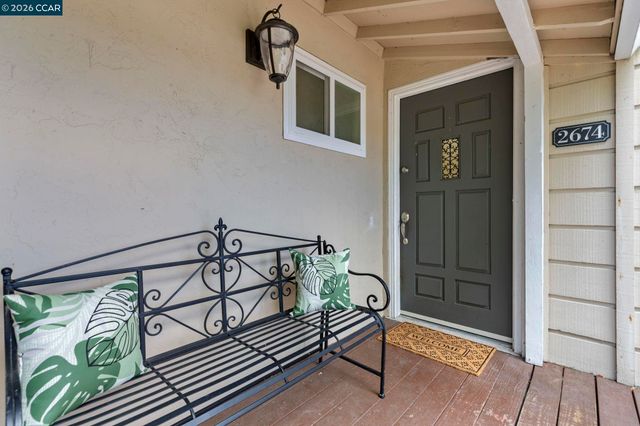 2674 E Olivera Rd, Concord, CA 94519