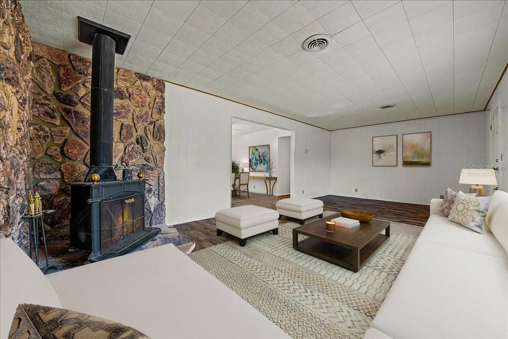 Image 11 of property listing at 12550 SW 43RD STREET ROAD, Ocala, FL 34481