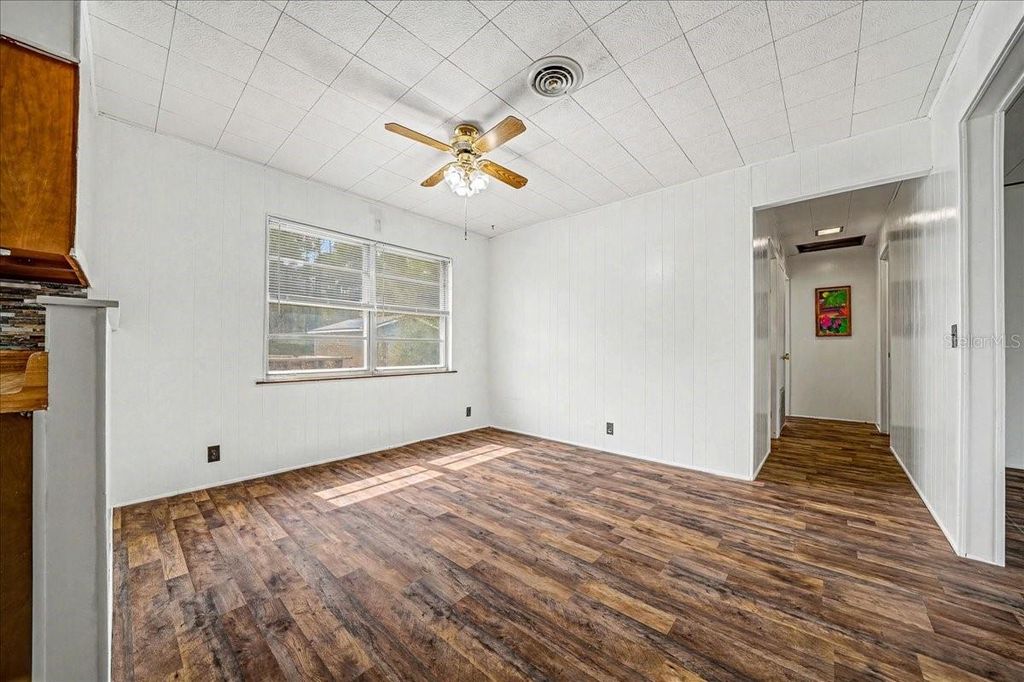 Image 23 of property listing at 12550 SW 43RD STREET ROAD, Ocala, FL 34481