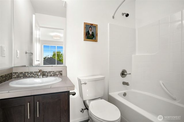 6564 High Point Drive SW, Seattle, WA 98126