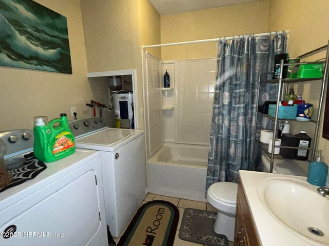 205 HARBOR Drive, Palatka, FL 32177