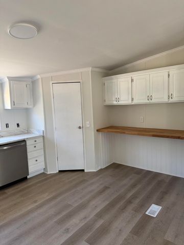 109 Hillock Court, Orangeburg, SC 29115