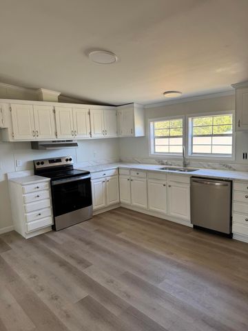 109 Hillock Court, Orangeburg, SC 29115