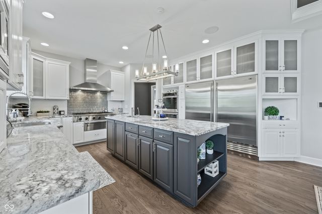 4023 Cedar Hills North Drive, Greenwood, IN 46143