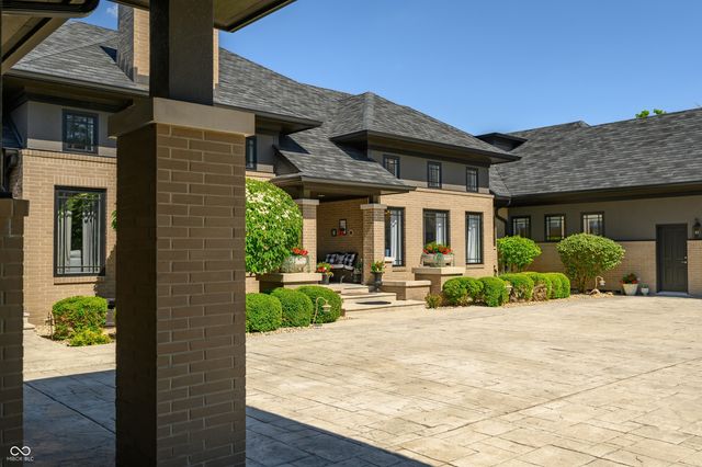 4023 Cedar Hills North Drive, Greenwood, IN 46143