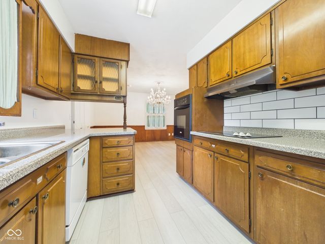 1403 Cottonwood Drive, Anderson, IN 46012