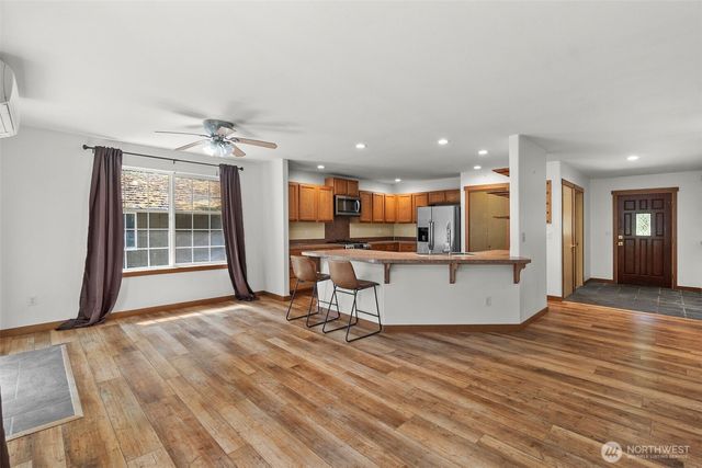 90 E Park Loop, Shelton, WA 98584