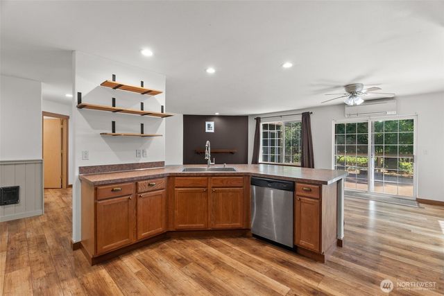 90 E Park Loop, Shelton, WA 98584