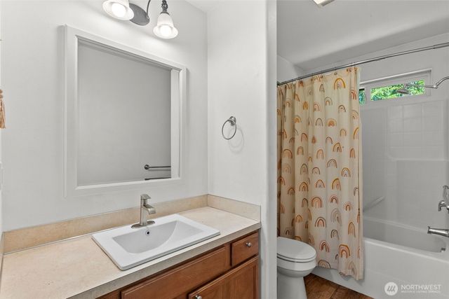 90 E Park Loop, Shelton, WA 98584