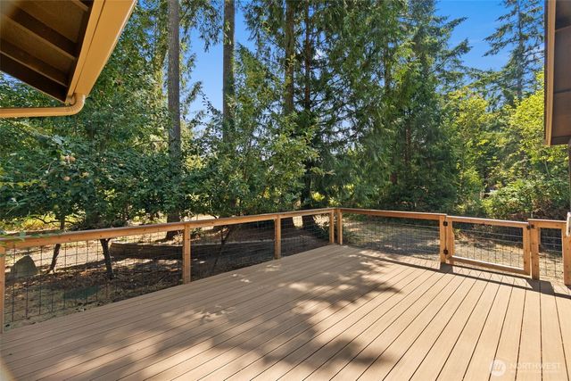 90 E Park Loop, Shelton, WA 98584