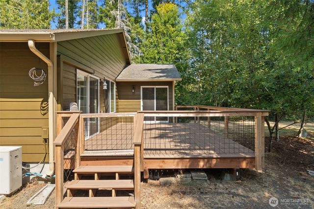 90 E Park Loop, Shelton, WA 98584