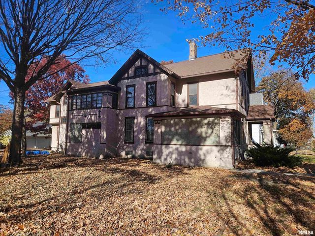 728 21ST Street, Rock Island, IL 61201