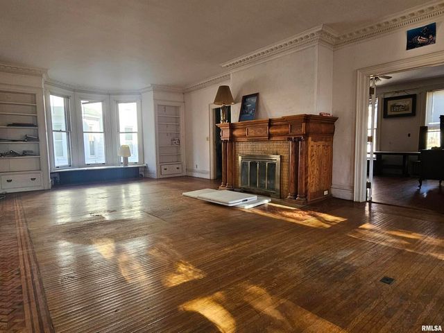 728 21ST Street, Rock Island, IL 61201