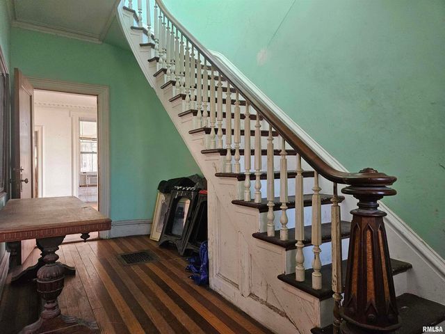 728 21ST Street, Rock Island, IL 61201