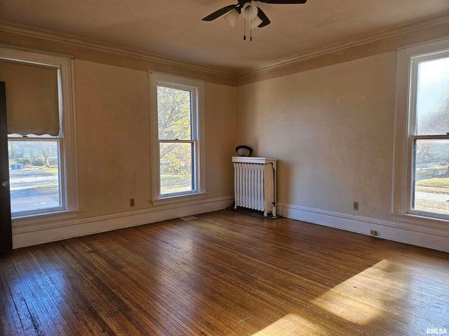 728 21ST Street, Rock Island, IL 61201