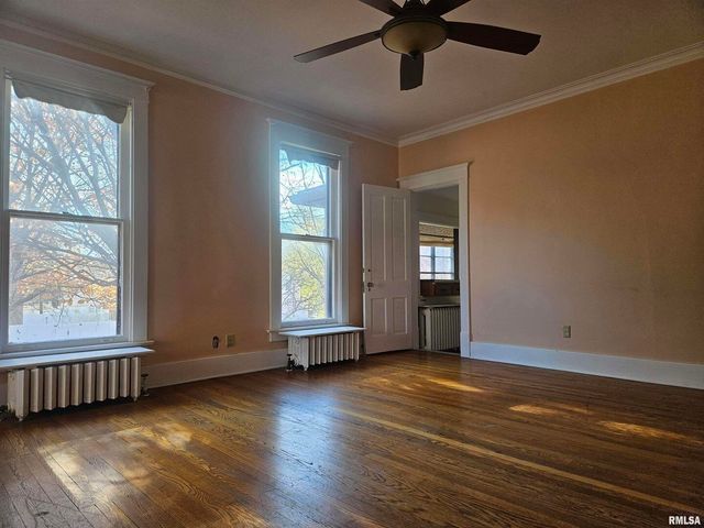 728 21ST Street, Rock Island, IL 61201