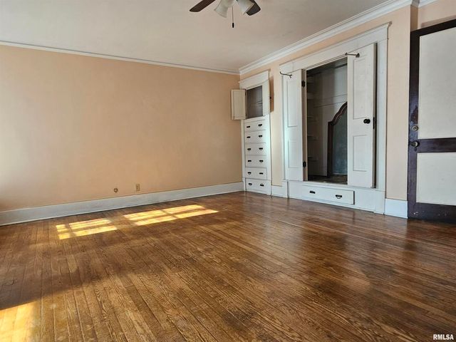 728 21ST Street, Rock Island, IL 61201