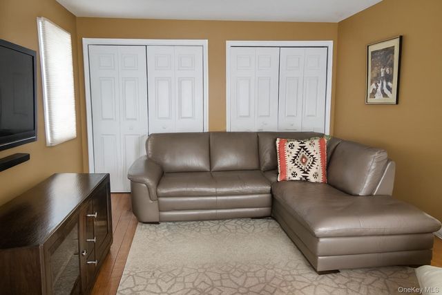 69 Ann Drive S, Freeport, NY 11520