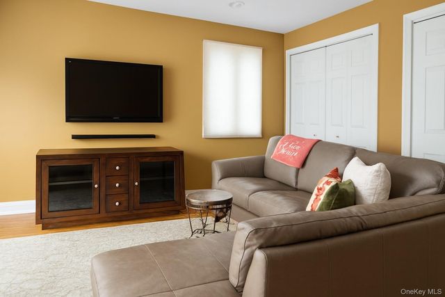 69 Ann Drive S, Freeport, NY 11520