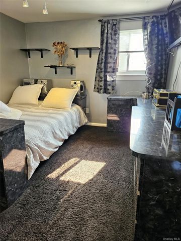 69 Ann Drive S, Freeport, NY 11520