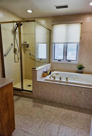 69 Ann Drive S, Freeport, NY 11520