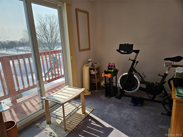 69 Ann Drive S, Freeport, NY 11520