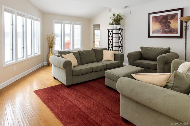 69 Ann Drive S, Freeport, NY 11520