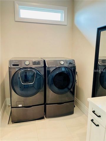 2060 ILLINOIS AVENUE NE, St Petersburg, FL 33703