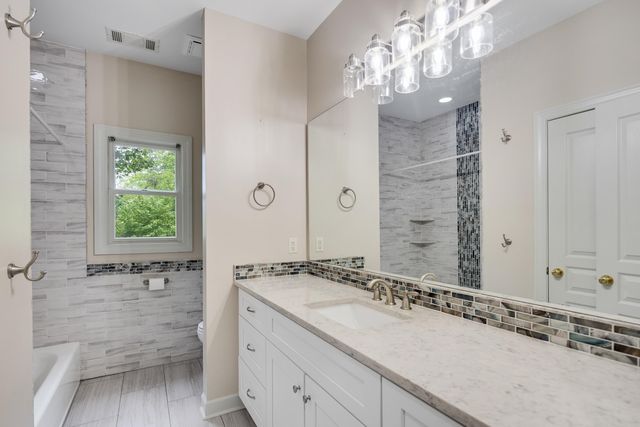 315 DEERFIELD CV, Somerville, TN 38068