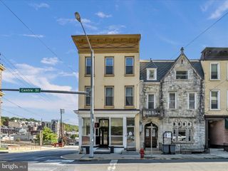400 S CENTRE ST, Pottsville, PA 17901