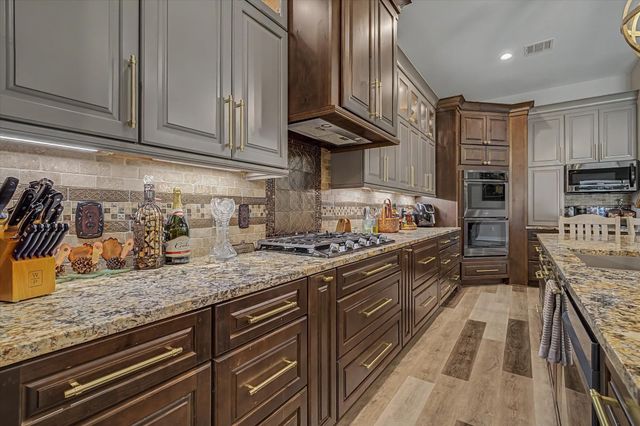 18207 E Cypress Hill Circle, Cypress, TX 77433