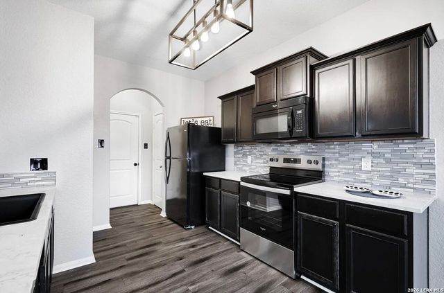 7087 Capeshaw, San Antonio, TX 78252