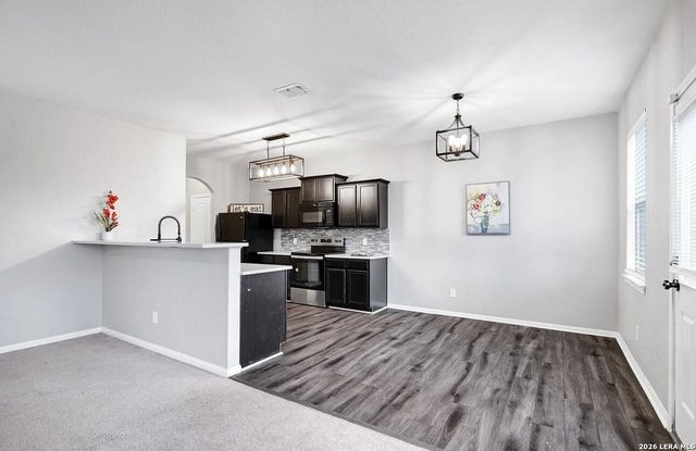 7087 Capeshaw, San Antonio, TX 78252