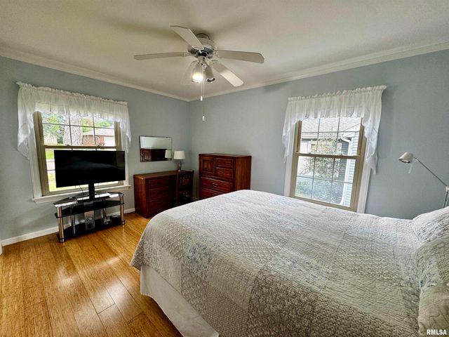 414 W RIDGEMONT Road, Peoria, IL 61614